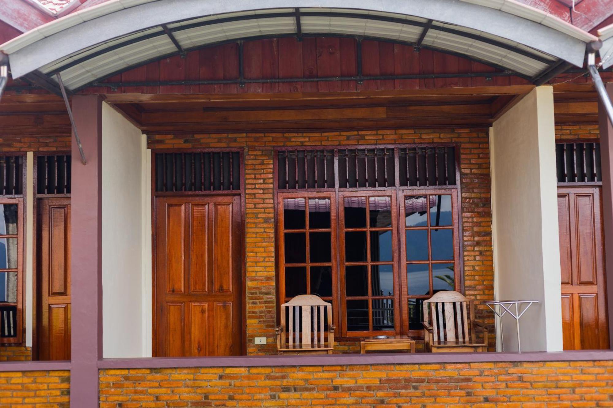 Gokhon Guest House Tuk Tuk Extérieur photo