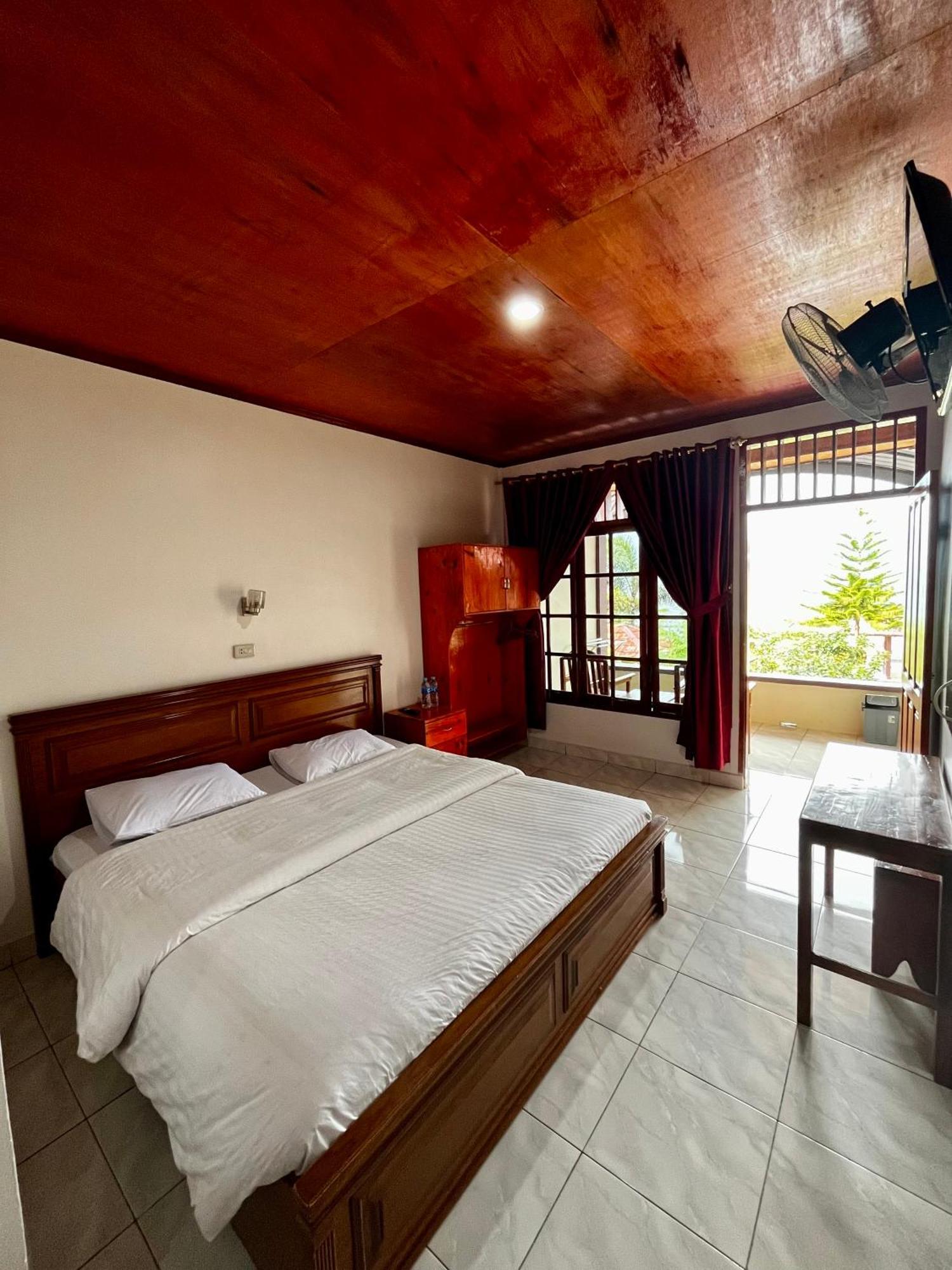 Gokhon Guest House Tuk Tuk Extérieur photo