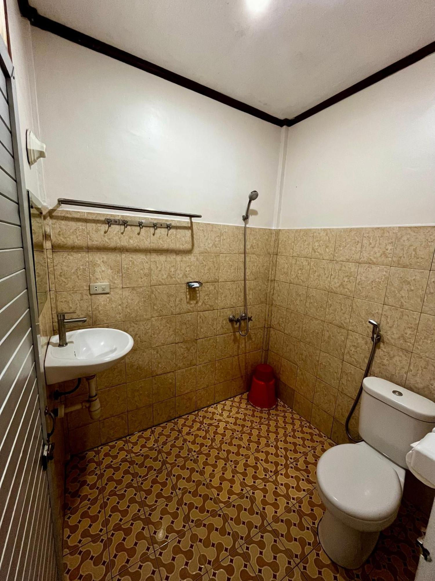 Gokhon Guest House Tuk Tuk Extérieur photo