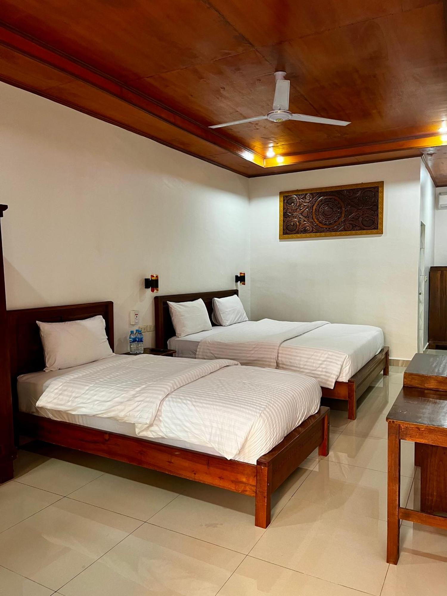 Gokhon Guest House Tuk Tuk Extérieur photo