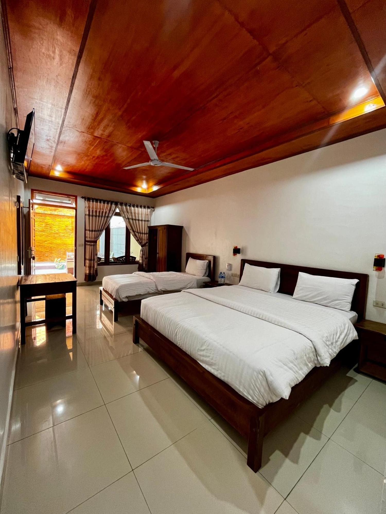 Gokhon Guest House Tuk Tuk Extérieur photo
