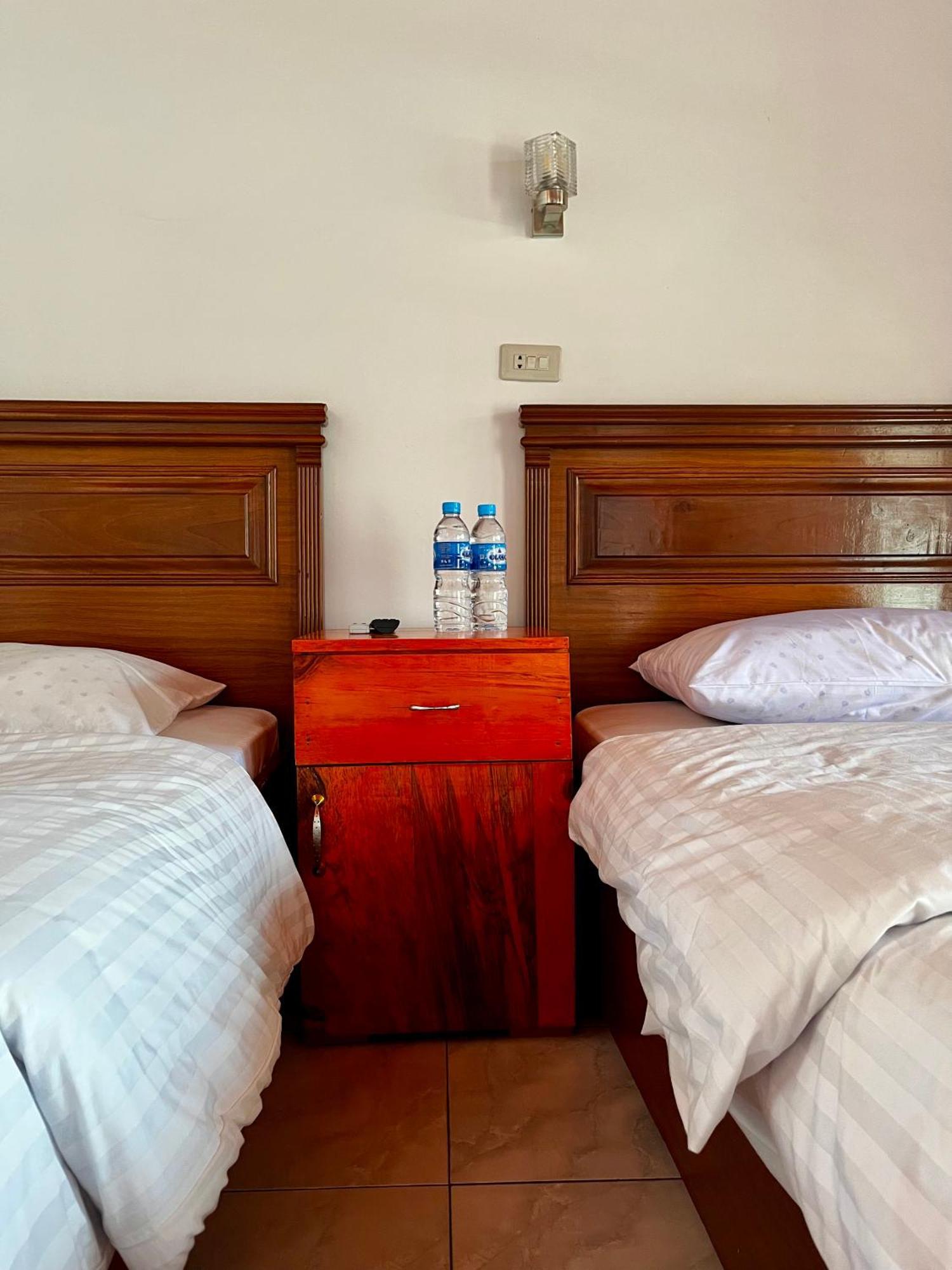 Gokhon Guest House Tuk Tuk Extérieur photo