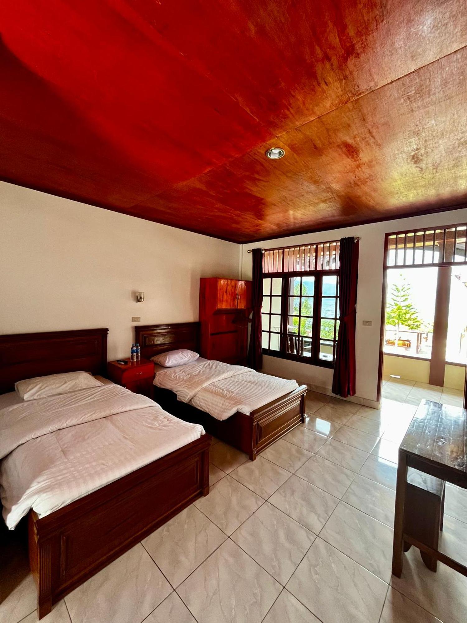 Gokhon Guest House Tuk Tuk Extérieur photo